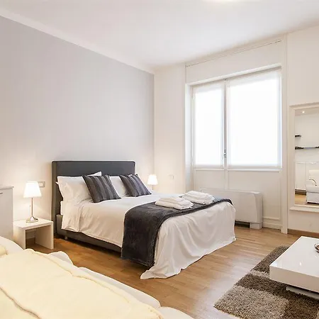Royal Magenta & Luxury Apartamento