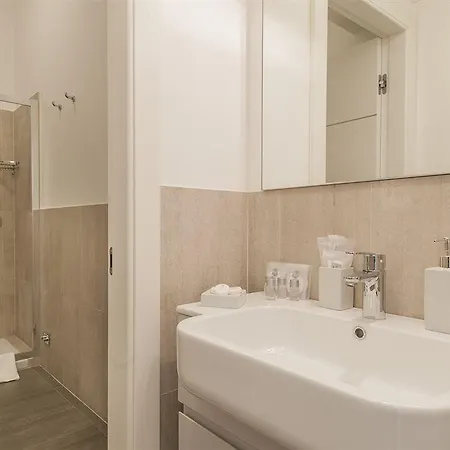 Royal Magenta & Luxury Apartamento